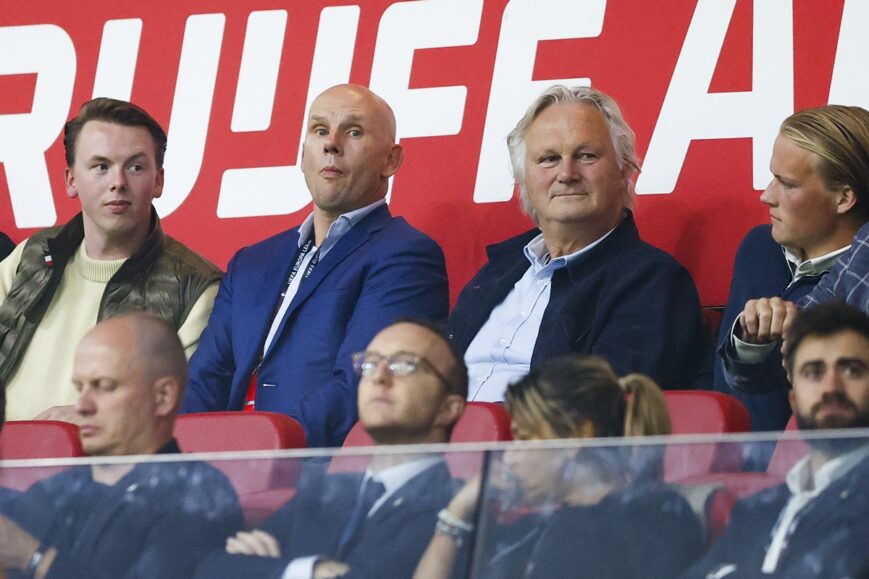 Foto: ‘Ajax kiest voor tijdelijke constructie met duo’