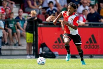 Feyenoord verlengt met talentvolle aanvaller