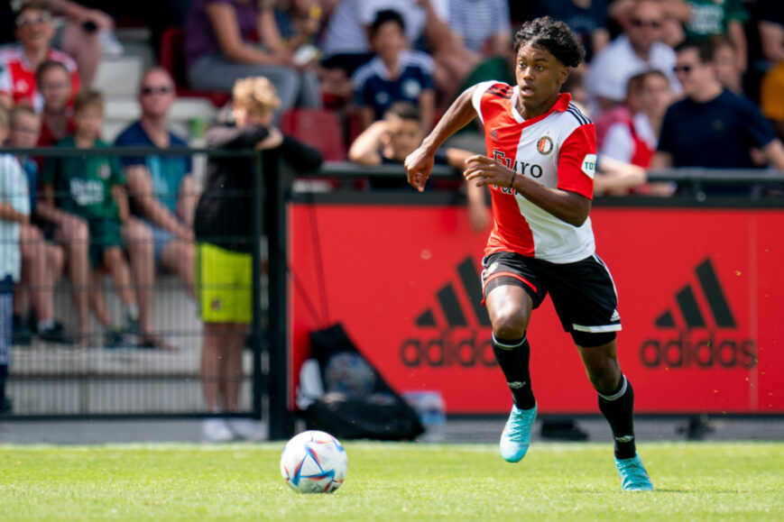 Foto: ‘Feyenoord laat talentvolle aanvaller transfervrij vertrekken’