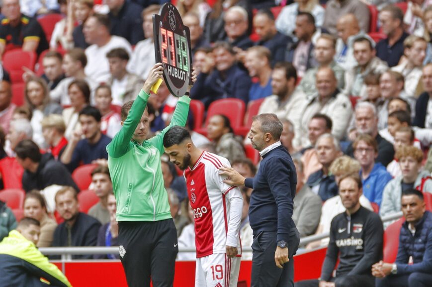 Foto: ‘The Hunter’ Mikautadze lost Ajax-problemen op