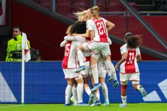 Ajax Vrouwen stunt tijdens CL-debuut met zege op PSG