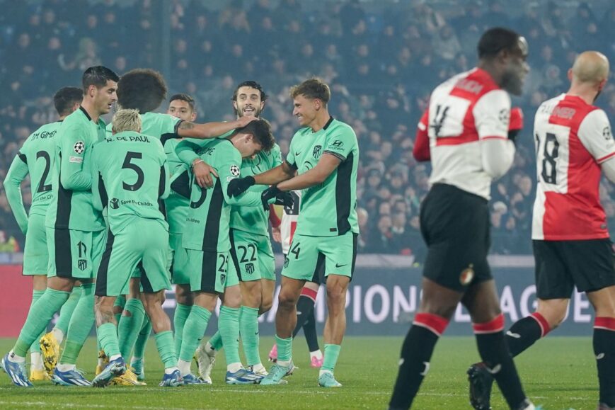 Foto: ‘Feyenoord kansloos, Zorro zonder masker slaat weer toe’
