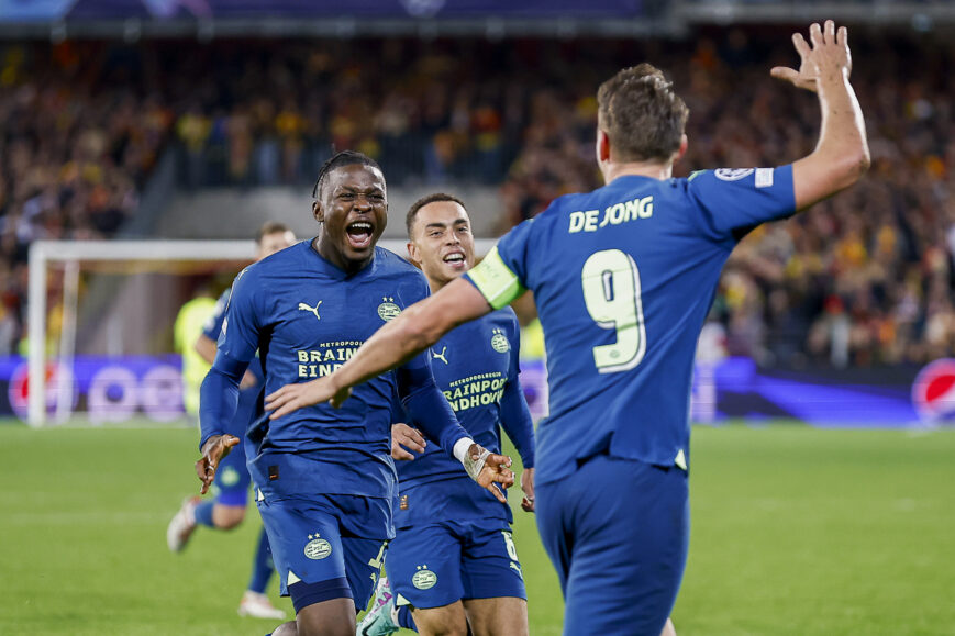 Foto: Veerkrachtig PSV herrijst uit as in Sevilla: prachtige zege na 2-0 achterstand