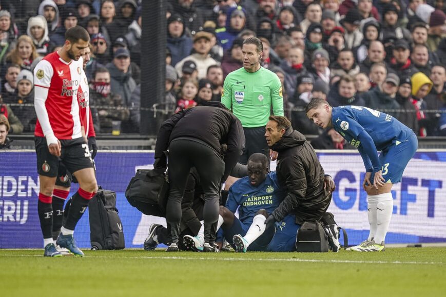 Foto: ‘Schande bij Feyenoord-PSV: KNVB…’