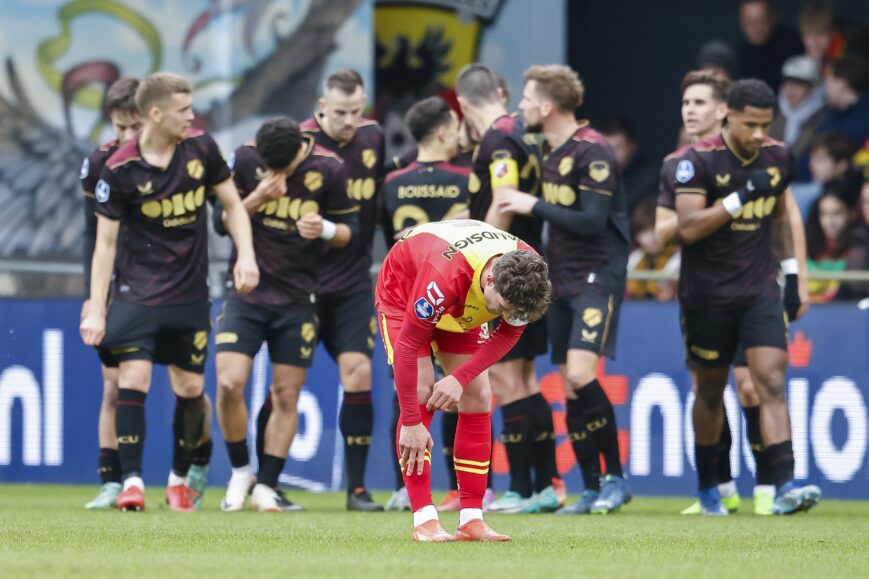 Foto: Utrecht al snel op rozen tegen Go Ahead Eagles