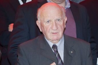Nationaal voetbalicoon Kees Rijvers op 97-jarige leeftijd overleden