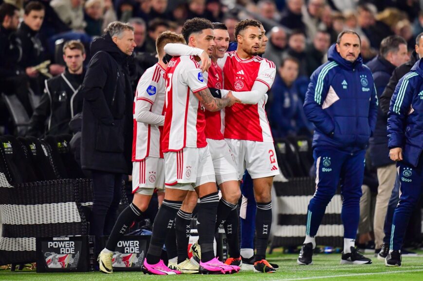 Foto: ‘Ajax-systeem op de schop tegen PSV’