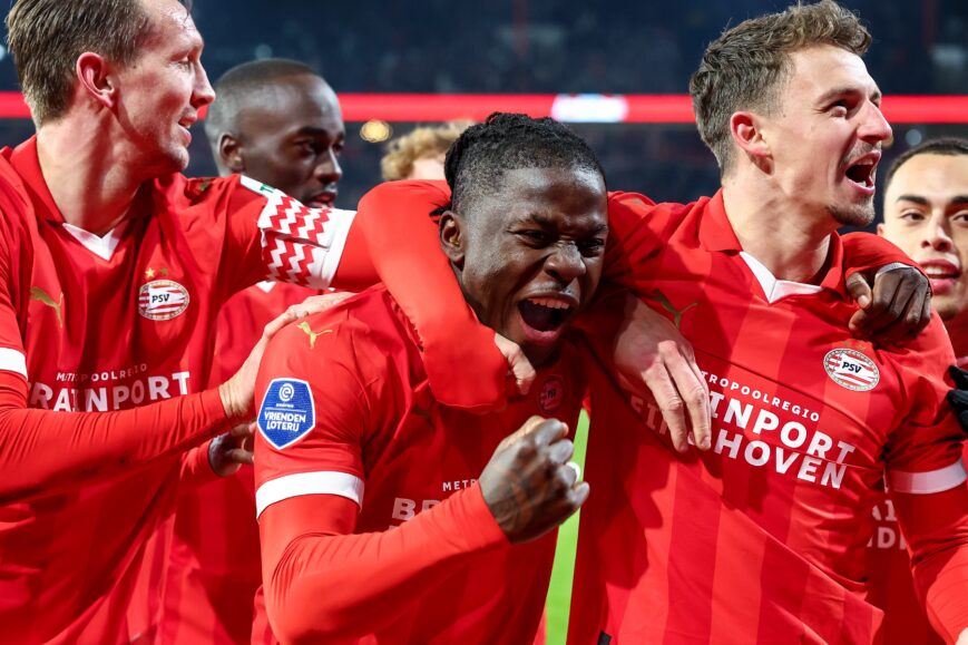 Foto: Opstellingen PSV en FC Twente: Bosz wijzigt weer