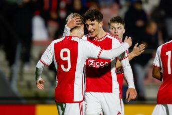 Verklapt Ajax basisdebutant op social media?