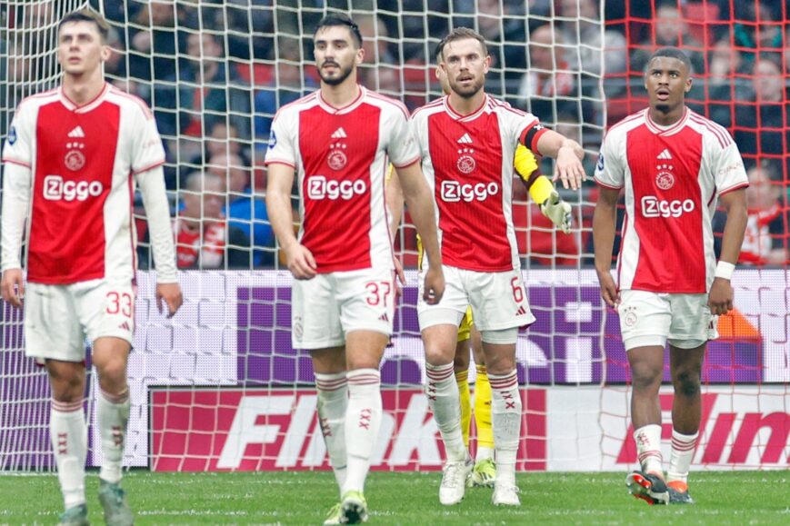 Foto: Ajax choqueert: “Na al die jaren…”