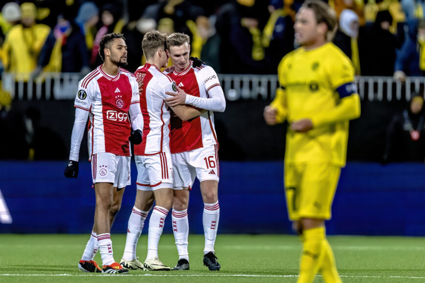 Foto: ‘Ajax-aanwinst geeft Maurice Steijn trap na’