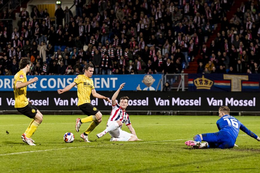 Foto: Roda JC wint KKD-topper in Tilburg