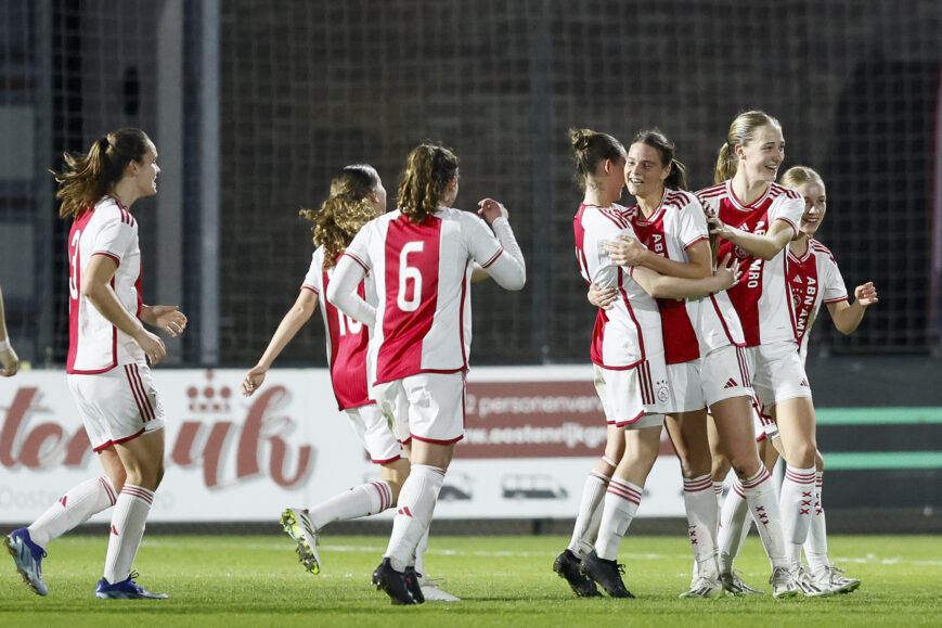 Foto: Voorspelling: hoe brengen de Ajax-vrouwen het ervan af tegen Chelsea in de Champions League?
