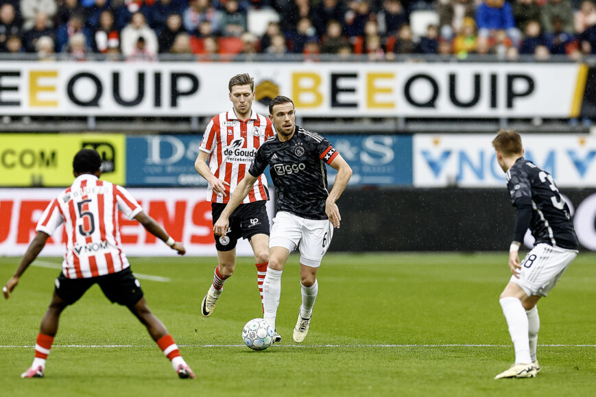 Foto: ‘Misplaatste Henderson gaat Ajax-boekje te buiten’