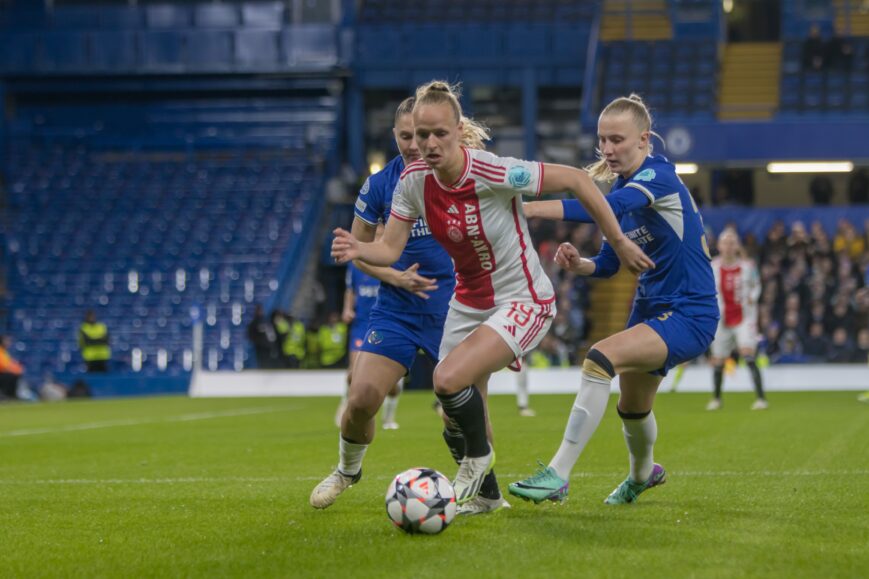 Foto: Illuster Champions League-seizoen Ajax Vrouwen ten einde gebracht door Chelsea