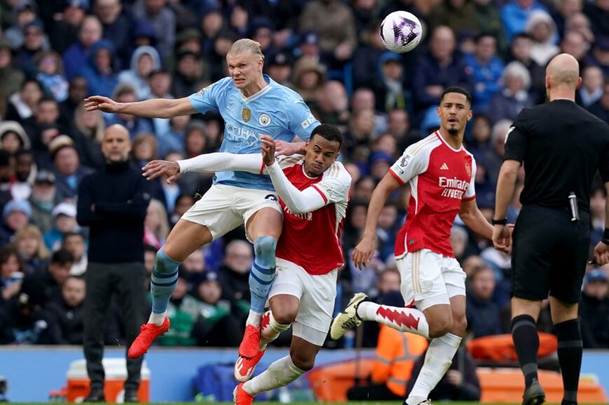 Foto: Aké valt uit in teleurstellende Premier League-clash