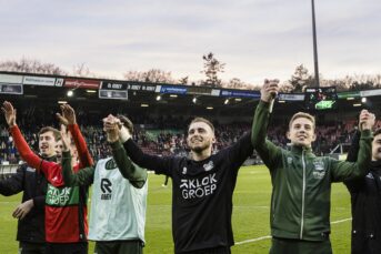 Nederland gaat los over ‘walgelijke engnek’ na NEC-PSV