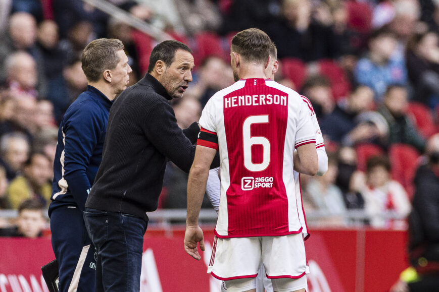 Foto: Opstellingen Volendam en Ajax: Amsterdammers zien spelers terugkeren