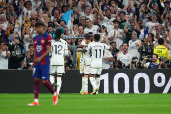 FC Barcelona verliest titelstrijd, De Jong en van Real Madrid in Clásico