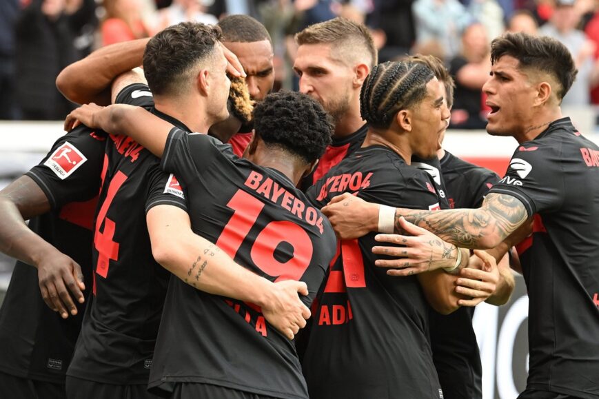 Foto: Bayer Leverkusen verovert historische Bundesliga-titel