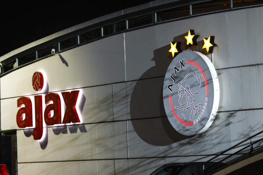 Foto: ‘Ajax raakt hoofdjeugdopleiding kwijt aan AC Milan’