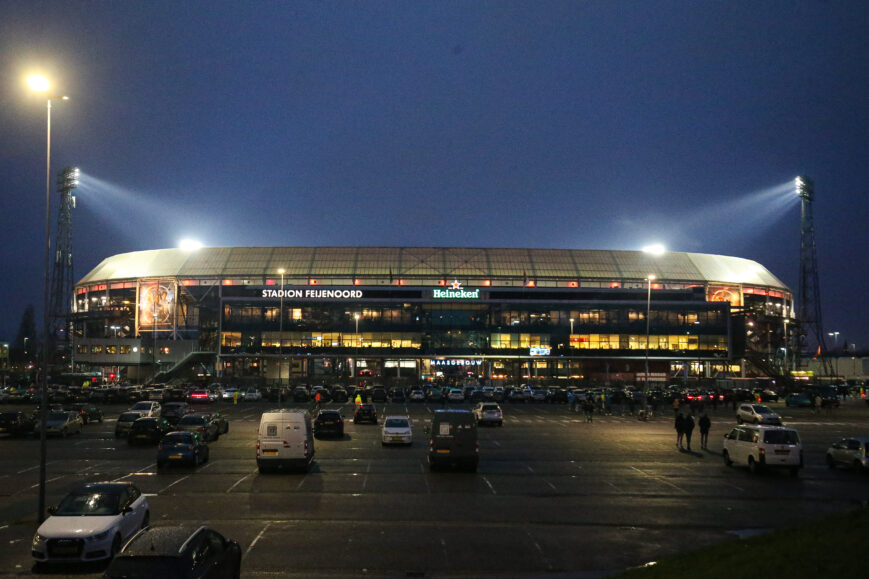 Foto: Stadion Feijenoord mag miljoenen bijschrijven na besluit van gemeente