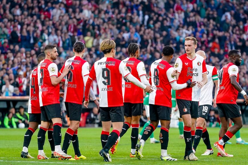 Foto: Feyenoord-revelatie prijst staf: “Goede gesprekken gehad met de trainer”